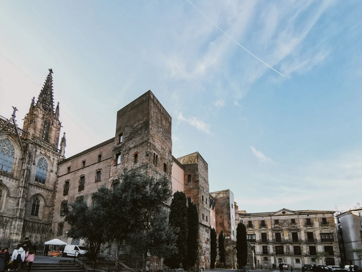 Placa Sant Jaume and Placa del Rei